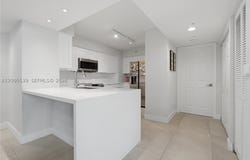 1155 Brickell Bay Dr, Miami, FL 33131
