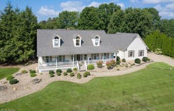 1067 Mohawk Trail SW, Hartville, OH 44632