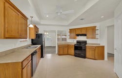 123 RIVER PARK DR, Luling, TX 78648