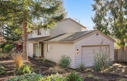 13 MOUNTAIN Cir, LakeOswego, OR 97035