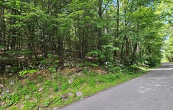 Trails End Road, Kerhonkson, NY 12446