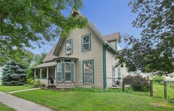 602 N 1st Avenue, Winterset, IA 50273