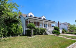 20 E Clearwater Road, Lindenhurst, NY 11757