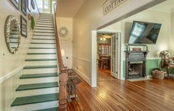 111 4th St, Apalachicola, FL 32320