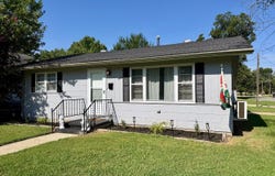 629 W Elk, Dexter, MO 63841