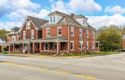115 Brinton Ave, Trafford, PA 15085