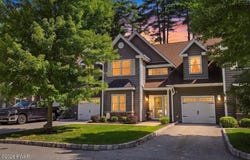 502 Braeburn Path, Matamoras, PA 18336
