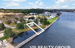 N Shore Drive, Spring Lake, MI 49456