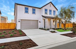 1046 Springtime Avenue, Clovis, CA 93619