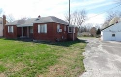 1005 S Main Avenue, Clinton, MO 64735