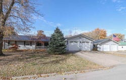 201 N Chestnut, Winfield, IA 52659