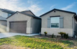 14338 W El Mar Avenue, Kerman, CA 93630