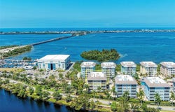 395 ARUBA Circle, BRADENTON, FL 34209