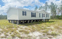 680 Elmer Thrift Rd, Waycross, GA 31503