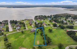 657 Bells Island Road, Currituck, NC 27929