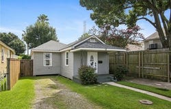 15 CRISLAUR Avenue, Harahan, LA 70123