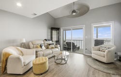 5539 Soundside Dr, Gulf Breeze, FL 32563
