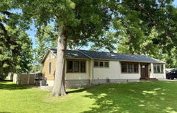 27 CIRCLE Drive, Springfield, IL 62703