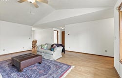 1617 N JOHNSON Dr, Newberg, OR 97132