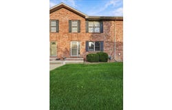 1706 Glenbridge Road, Bloomington, IL 61704