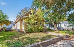 1007 Victoria Street N, Saint Paul, MN 55103