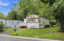 39 Antonia Drive, Jackson, NJ 08527