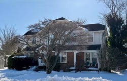90 E Roe Boulevard, Patchogue, NY 11772