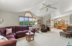 47880 251st St, Garretson, SD 57030