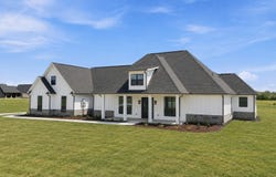 13929 Jackson Road, Krum, TX 76249