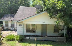 108 E Lexington Avenue, Poplar Bluff, MO 63901