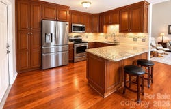 603 29th Avenue NE, Hickory, NC 28601