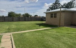 1208 Main Avenue, Ralls, TX 79357