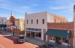 108 N Johnson, Mineola, TX 75773