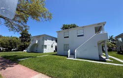1794 Normandy Dr, Miami Beach, FL 33141
