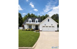 25 Bethel Crest Circle, Hartselle, AL 35640