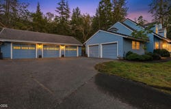 543 Serenity Lane, Grants Pass, OR 97526