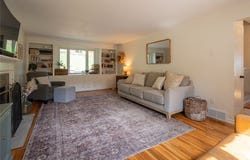 131 E Bruceton Rd, Pleasant Hills, PA 15236