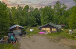 2730 Maine 3, Palermo, ME 04354