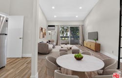 21801 Roscoe Blvd, Los Angeles, CA 91304