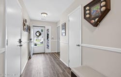 18 Lexington Circle, Matawan, NJ 07747