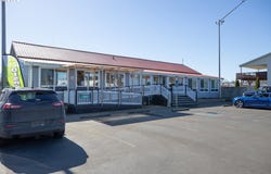 751 W RIVERSIDE Dr, Coquille, OR 97423