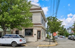 63 Union Blvd, Wallington Boro, NJ 07057-1231