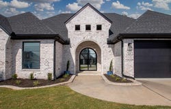 1609 Creekview, Sherwood, AR 72120