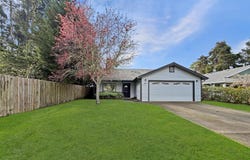 227 Hocker Lane, Fort Bragg, CA 95437
