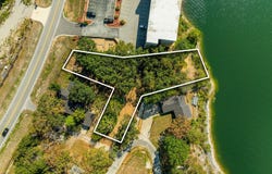 303 5th Avenue, Ridgedale, MO 65739