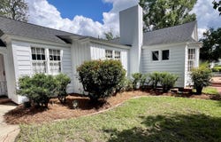 200 N Lemacks Street, Walterboro, SC 29488