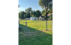4704 N Adams Road, Independence, MO 64058