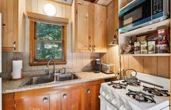 26543 Lakeview, Rimforest, CA 92378