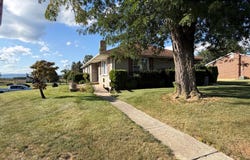 29 MOUNT ROCK Road, SHIPPENSBURG, PA 17257