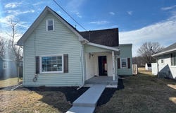 207 S Jackson Street, Frankton, IN 46044